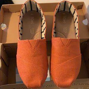 Fall Colored TOMS.